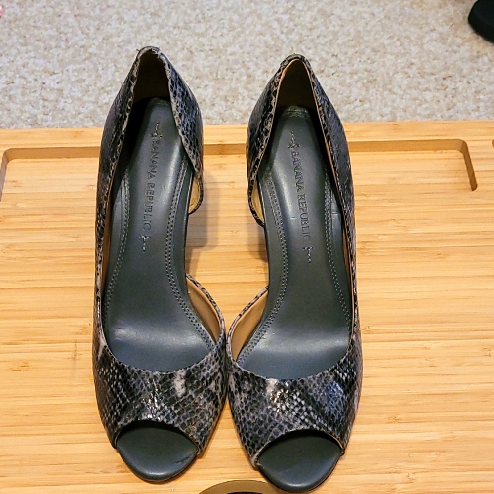 Banana Republic Wedges